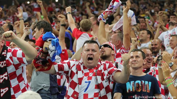 Surpriza CM de Fotbal 2018 - Croaţia e în finală