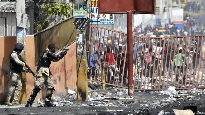 Haiti Port au Prince Proteste Ausschreitungen Plünderungen (Getty Images/AFP/H. Retamal)
