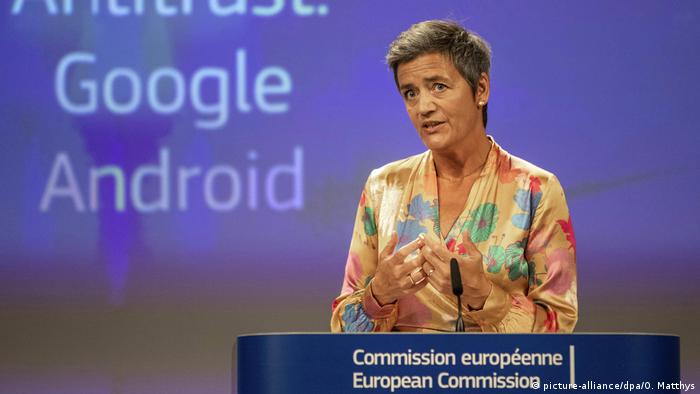 Belgien Rekordstrafe für Google | EU-Wettbewerbskommissarin Margrethe Vestager (picture-alliance/dpa/O. Matthys)