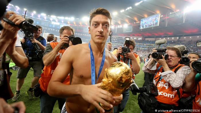 Fußball WM 2014 Mesut Özil (picture-alliance/CITYPRESS24)
