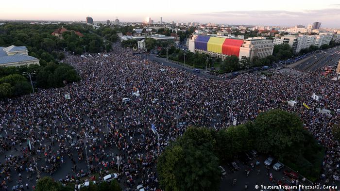 Rumänien Bukarest Proteste gegen Regierung (Reuters/Inquam Photos/O. Ganea)