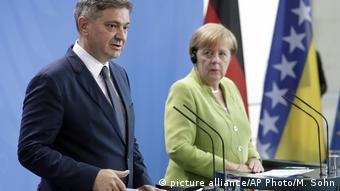 Merkel empfängt Zvizdic (picture alliance/AP Photo/M. Sohn)