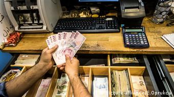 Türkische Lira fällt auf Rekordtief