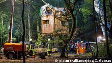 Hambacher Forst Räumungsaktion Polizei Aktivisten Baumhaus