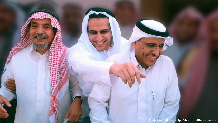 Premio Nobel Alternativo a Abdullah al-Hamid, Walid Abu al-Chair y Mohammed Fahad al-Kahtani, por lucha por los derechos fundamentales en Arabia Saudí.