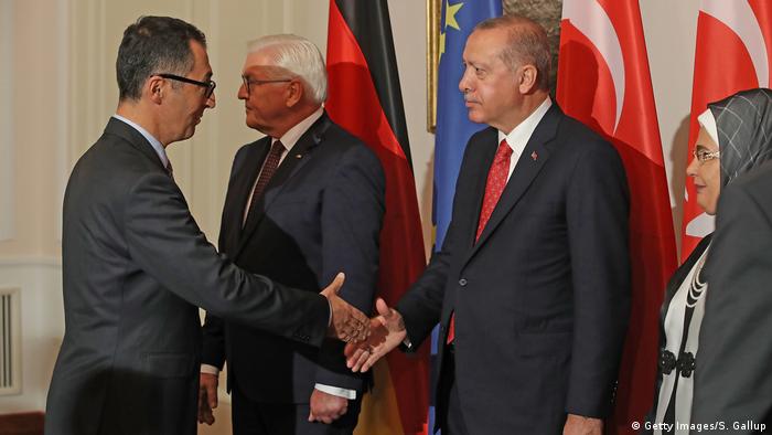 Cem Özdemir, Almanya Cumhurbaşkanı Steinmeier'ın Erdoğan onuruna verdiği yemeğe katılmıştı