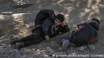 Mazedonien Balkanroute Minderjährige Flüchtlinge (picture-alliance/dpa/G. Licovski)