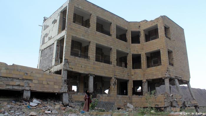 Zerstörte Schule in Taiz, Jemen (DW/K. Al Banna)