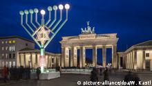 Chanukka-Leuchter am Brandenburger Tor Juden in Berlin 
