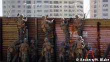 USA Tijuana Soldaten an der Grenze zu Mexiko 