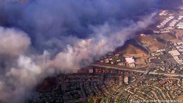 USA Waldbrände in Kalifornien (picture-alliance/AP Photo/CBS2/KCAL9)