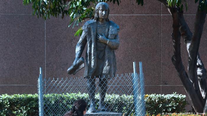 USA Statue von Christoph Kolumbus in Los Angeles (Getty Images/AFP/F.J. Brown)