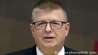  Berlin: Öffentliche Anhörung der Geheimdienstchefs - Thomas Haldenwang (picture-alliance/AP/M. Sohn)