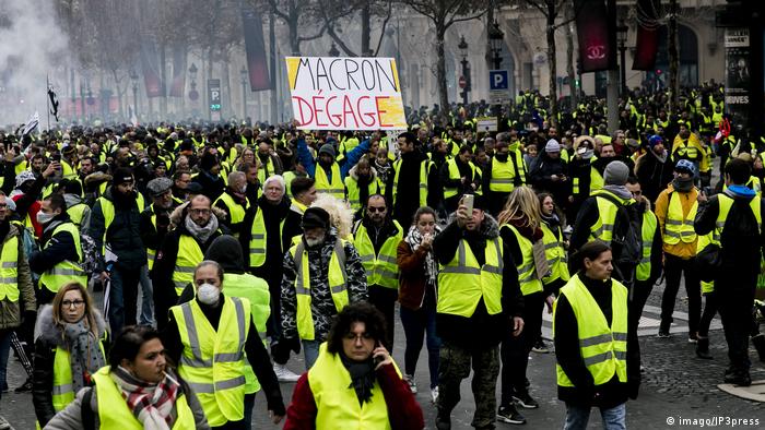 Frankreich Ausschreitungen auf der Champs Elysees in Paris Paris France November 24 2018 The Ye