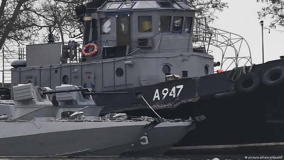 Russia returns navy vessels seized from Ukraine | DW | 18.11.2019