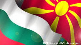 Symbolbild Mazedonien Bulgarien Fahnen Flaggen (AP Graphics/DW Fotomontage)