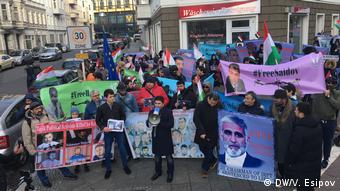 Акция протеста в Берлине в 2019 году против преследования властями Таджикистана оппозиционеров и диссидентов в стране и за рубежом 