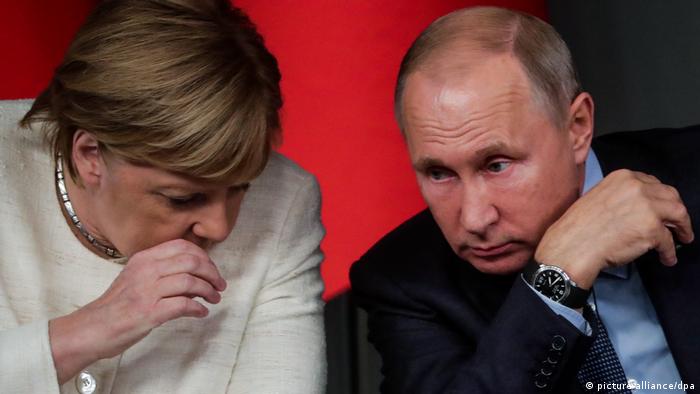 Almanya Başbakanı Angela Merkel ve Rusya Devlet Başkanı Vladimir Putin 