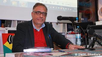 جمشید فاروقی، نویسنده و روزنامه‌نگار