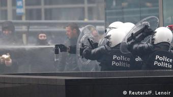Belgien Proteste und Ausschreitungen in Brüssel (Reuters/F. Lenoir)