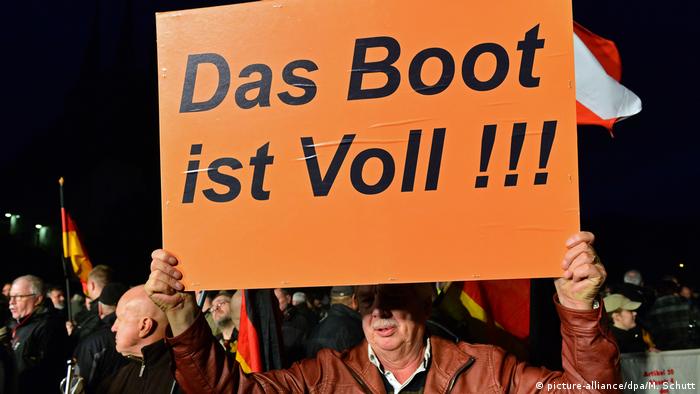 Акція протесту проти прийняття біженців у Тюрінгії, що на сході Німеччини. 2015 рік