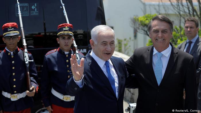 Resultado de imagem para Bolsonaro e benjamin netanyahu em israel