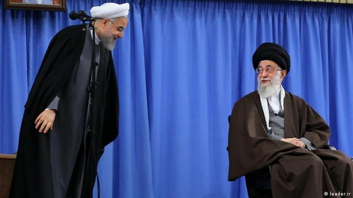 انتخابات در پیش ایران به بحث جایگاه رهبر و اختیارات رئیس جمهوری دامن زده است