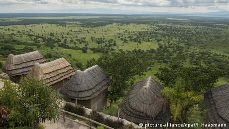 Afrikas Nationalparks (picture-alliance/dpa/R. Haasmann)