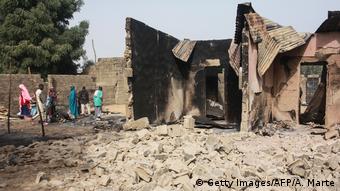 Nigeria Maiduguri Zerstörte Häuser nach Boko Haram Attacke (Getty Images/AFP/A. Marte)
