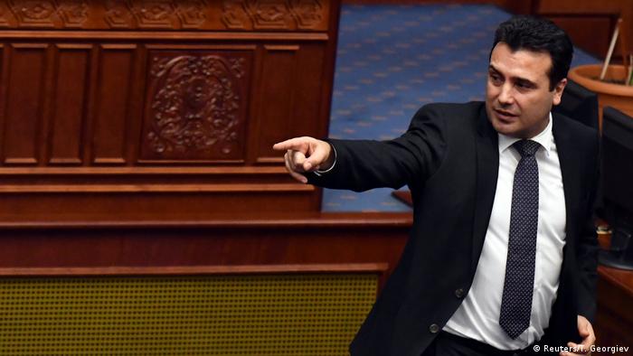 Parlament in Skopje Mazedonien Umbenennung zu Republik Nordmazedonien Zoran Zaev (Reuters/T. Georgiev)