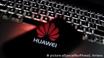 Symbolbild Huawei (picture-alliance/NurPhoto/J. Arriens)