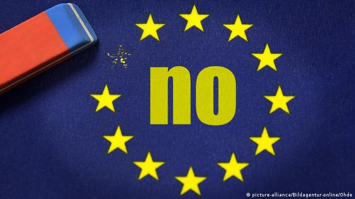 EU Flagge Symbolfoto für Gegner, Austritt (picture-alliance/Bildagentur-online/Ohde)