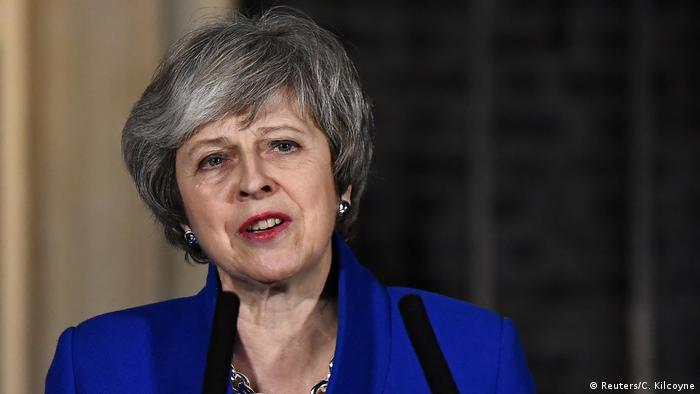 Großbritannien Ansprache Theresa May nach Misstrauensvotum (Reuters/C. Kilcoyne)