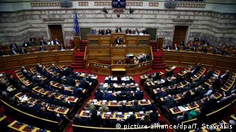 Griechenland stimmt über Nato-Beitritt von Nordmazedonien ab (picture-alliance/dpa/T. Stavrakis)
