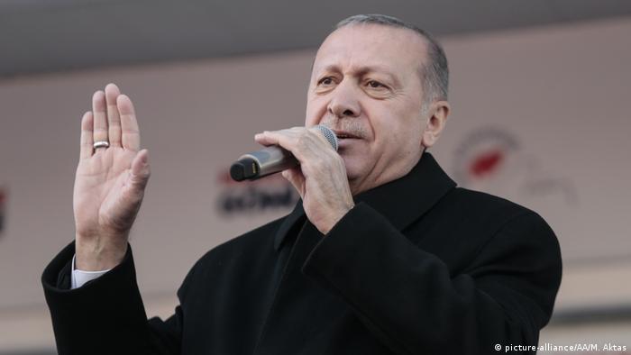 Türkei, Corum: Präsident Erdogan hält eine Rede (picture-alliance/AA/M. Aktas)