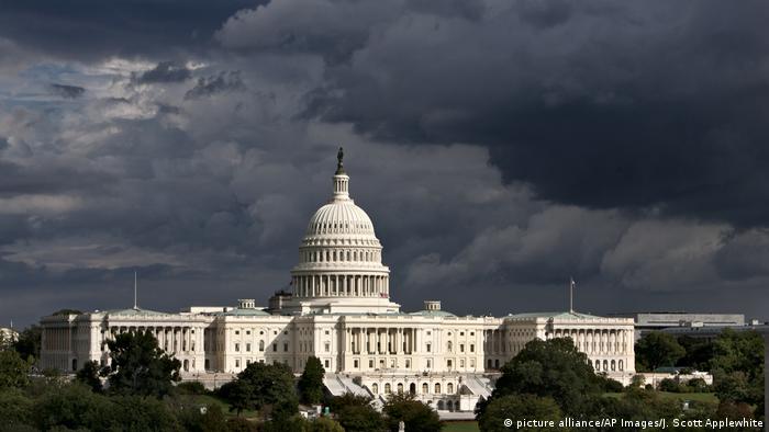 USA Haushalt l Kongress billigt Haushaltskompromiss (picture alliance/AP Images/J. Scott Applewhite)