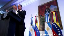 Argentinien, Buenos Aires: Oppositionsführer Juan Guaido auf einer PK