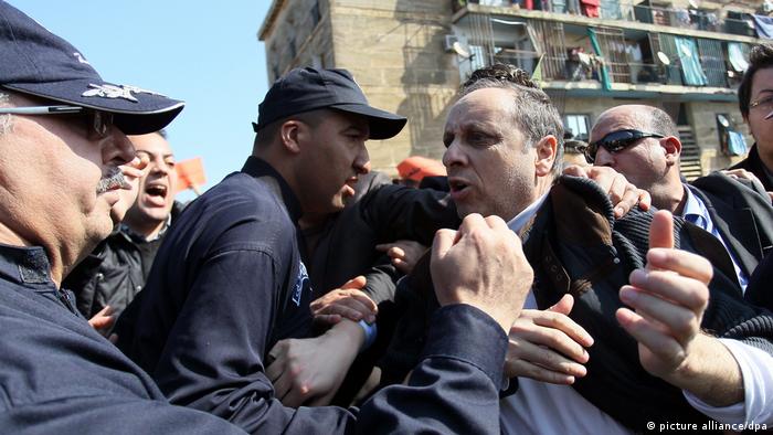 Algerien Protest gegen Abdulaziz Bouteflika (picture alliance/dpa)
