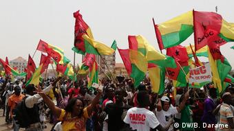 Guinea-Bissau PAIGC-Anhänger feiern den Sieg bei den Parlamentswahlen