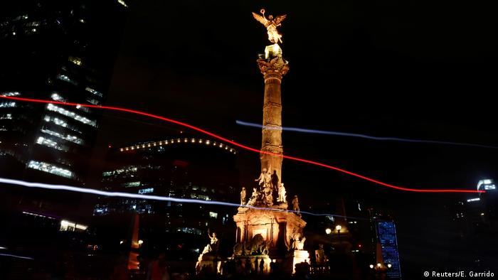 Mexiko Earth Hour (Reuters/E. Garrido)