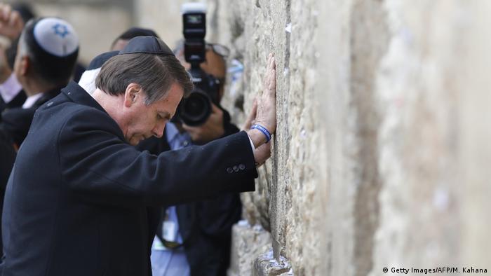 Visita ao Muro das Lamentações ao lado de Netanyahu quebrou tabu diplomático