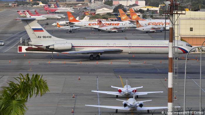 Venezuela Caracas Russisches Militärflugzeug am Flughafen