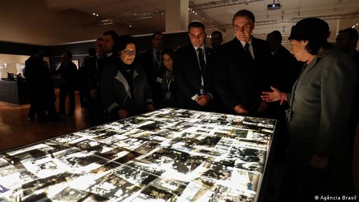 Nazismo de esquerda: Bolsonaro contrariou o que diz o próprio museu do Holocausto que ele visitou em Israel