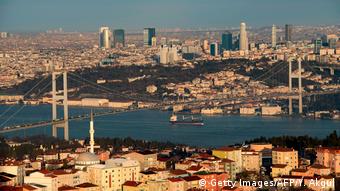 Ο Ερντογάν επιδιώκει την κατασκευή διώρυγας στην Κωνσταντινούπολη για να αποσυμφορηθεί ο Βόσπορος