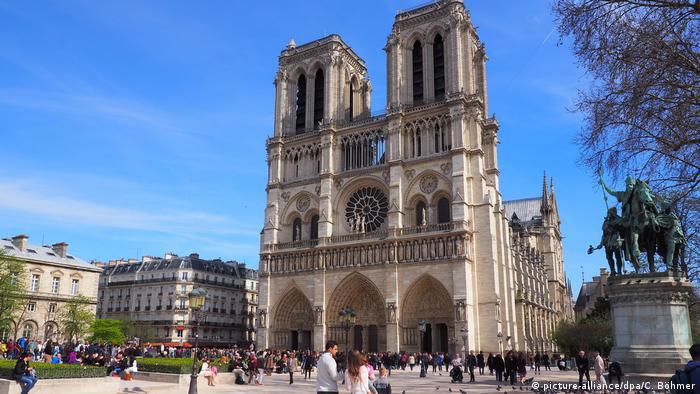 Cathedral Notre Dame in Paris (picture-alliance/dpa/C. Böhmer)