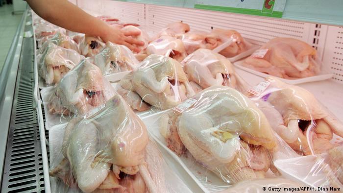 Symbolbild - Hähnchenfleisch - Fleischkonsum (Getty Images/AFP/H. Dinh Nam)
