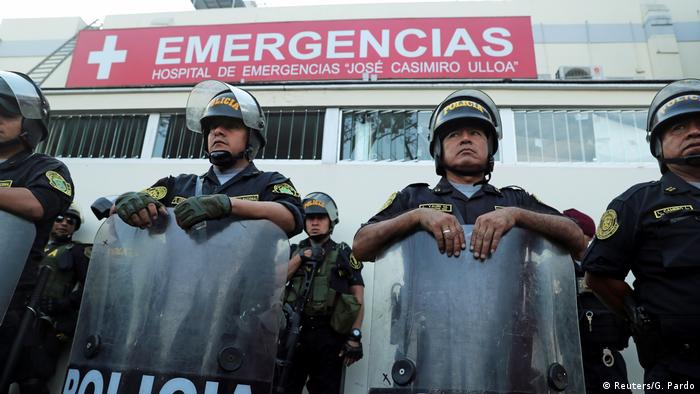 Peru Ex-Präsident García schießt bei Verhaftung auf sich selbst