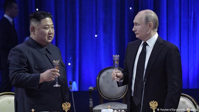 Russland Wladiwostok Treffen Putin und Kim (Reuters/Sputnik/A. Nikolsky)