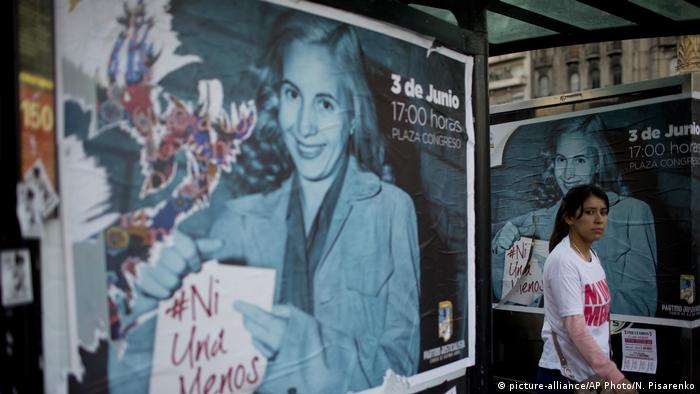 Afiche de Eva Perón en Buenos Aires, en el centenario de su nacimiento. (3.06.2015).