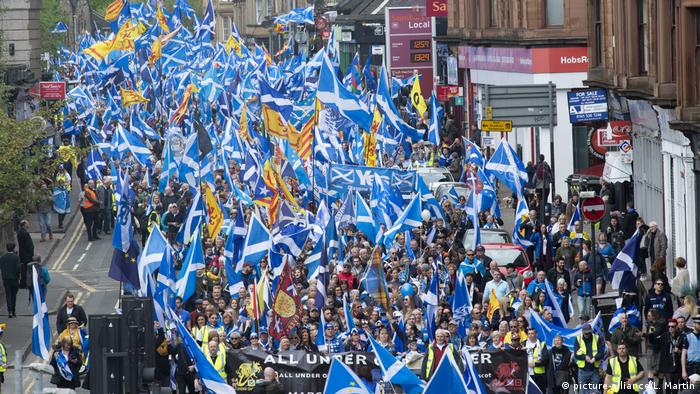 Demonstration of supporters of Scottish independence in Glasgow